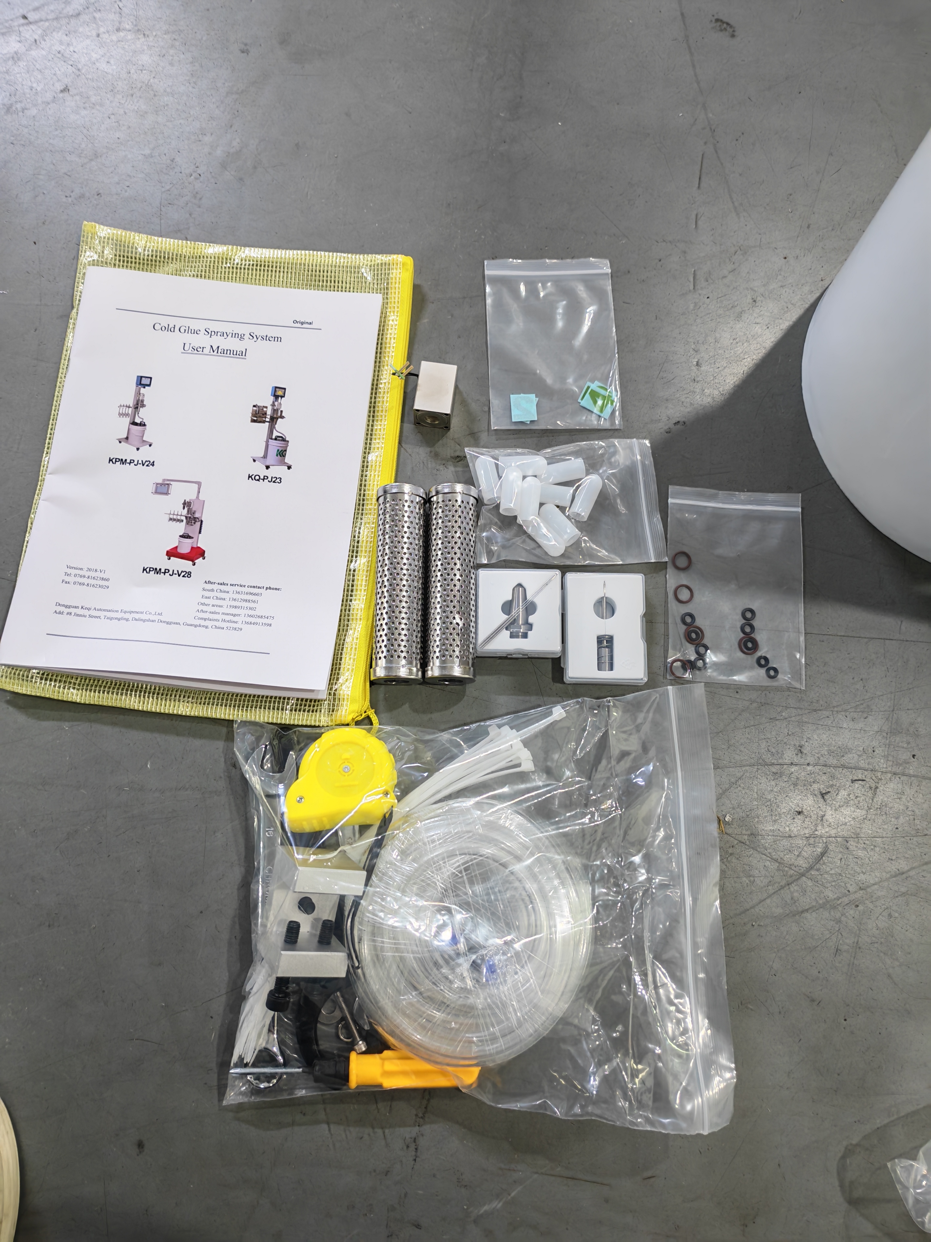 Spare parts and maintenance kit for cold glue application system