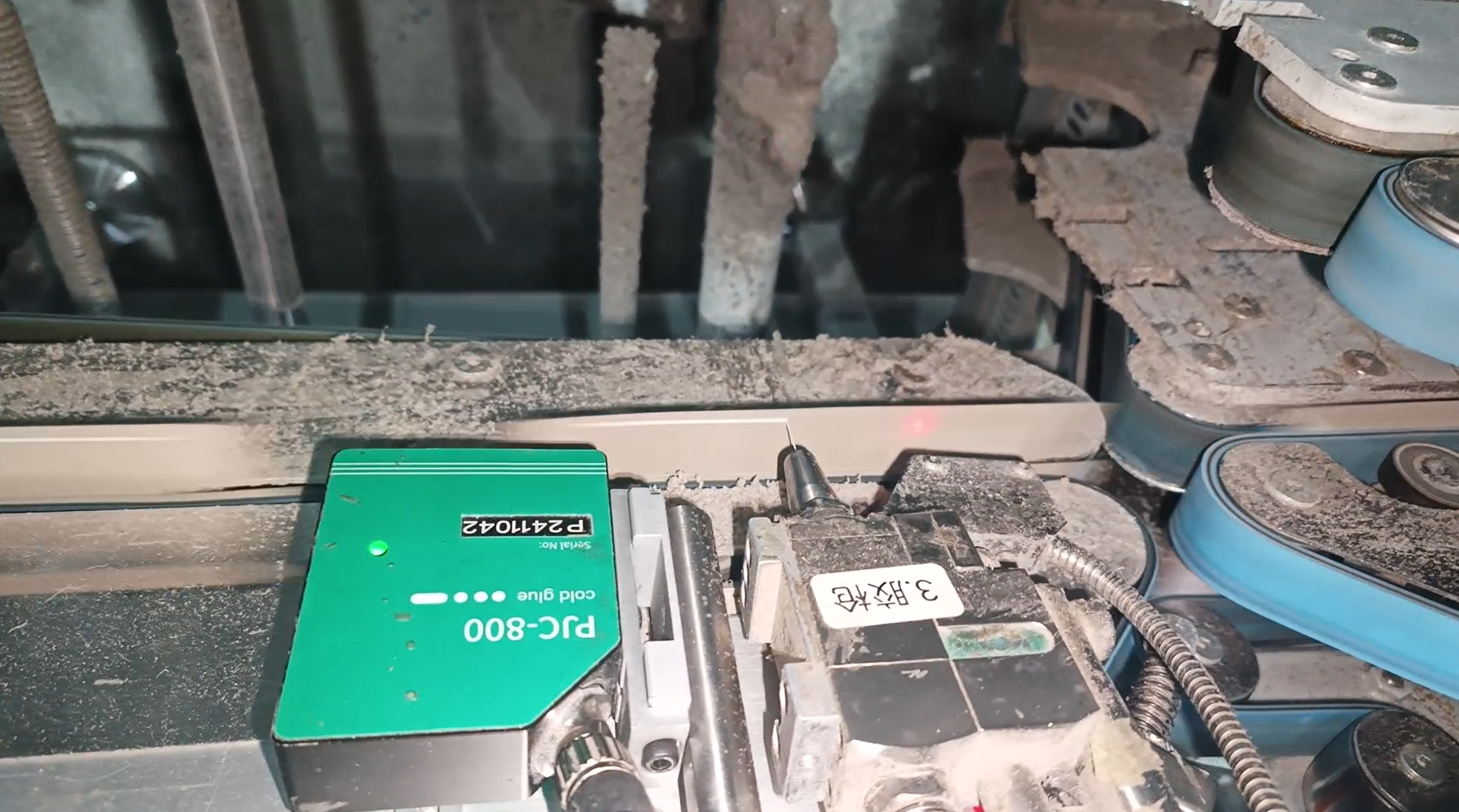 Case Study: Automatic Glue Inspection System for E-Cigarette Carton Packaging
